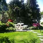 Garten Eden Apartment *