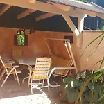 Garten Eden 아파트