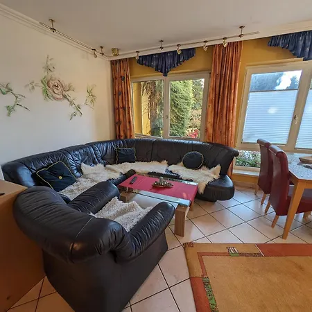 Garten Eden شقة *