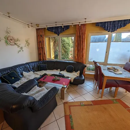 Garten Eden アパート Trebesing