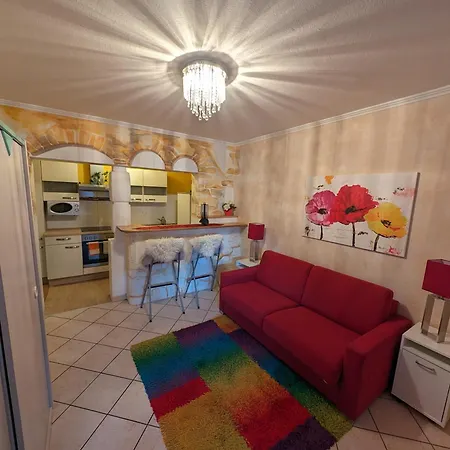 Garten Eden アパート Trebesing