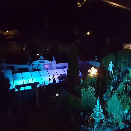 Garten Eden アパート Trebesing